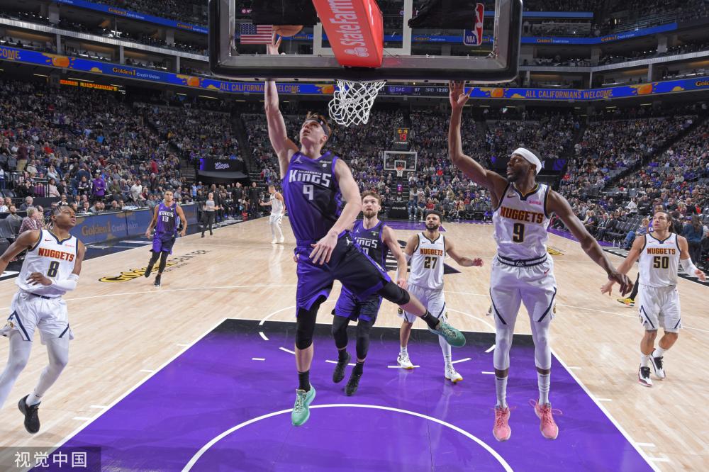 一次访谈中 一次访谈中