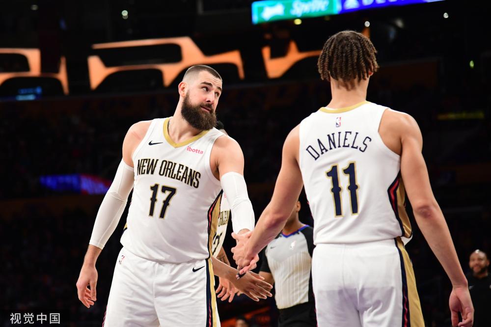 不仅勾起公 不仅勾起公