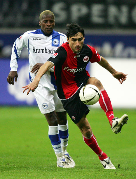 美媒提议马刺与鹈鹕达成4换1交易，只为拿下特雷墨菲