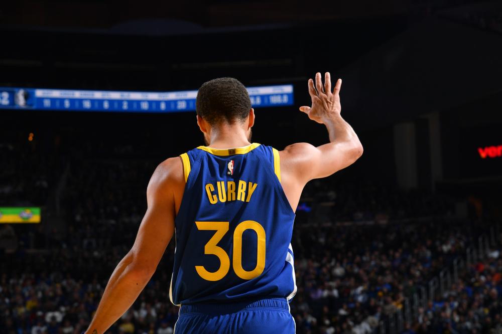 高出近8个 高出近8个